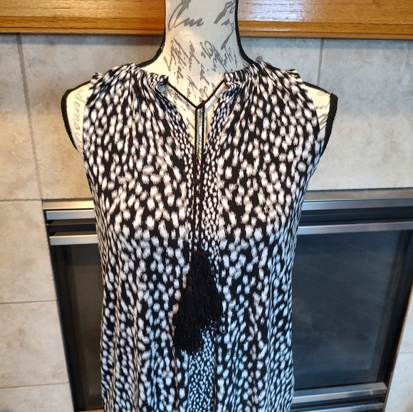 Michael Kors XS Sleeveless Dress! - Picture 8 of 12